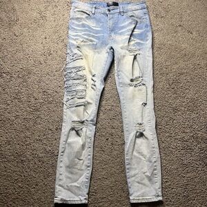 Amiri Trashed Distressed Light Denim Men’s Skinny Jeans NWT Size 28
